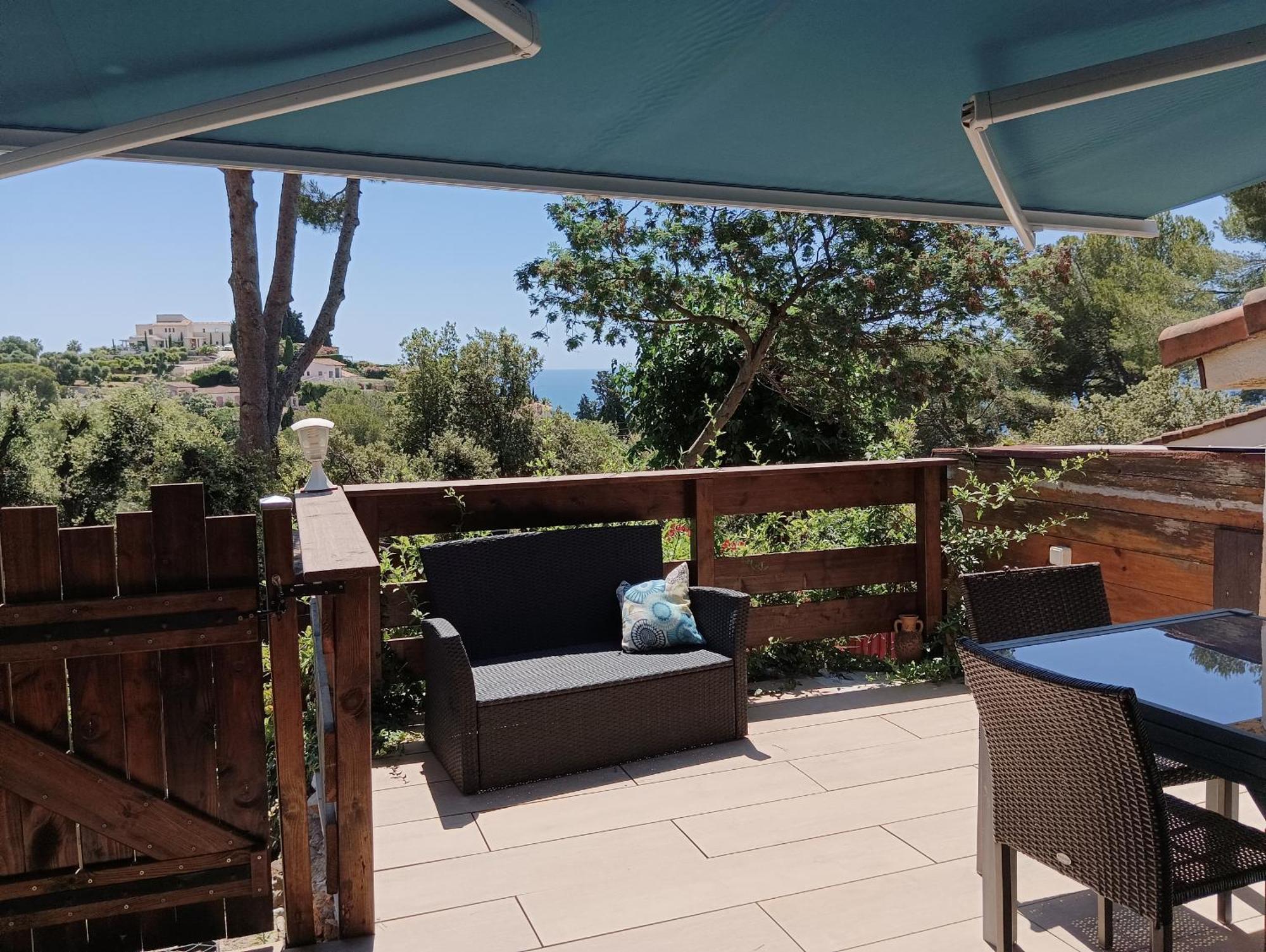 Petite Maison Au Calme - Piscine En Copropriete, Terrasse, Mer, Clim Vallauris Dış mekan fotoğraf