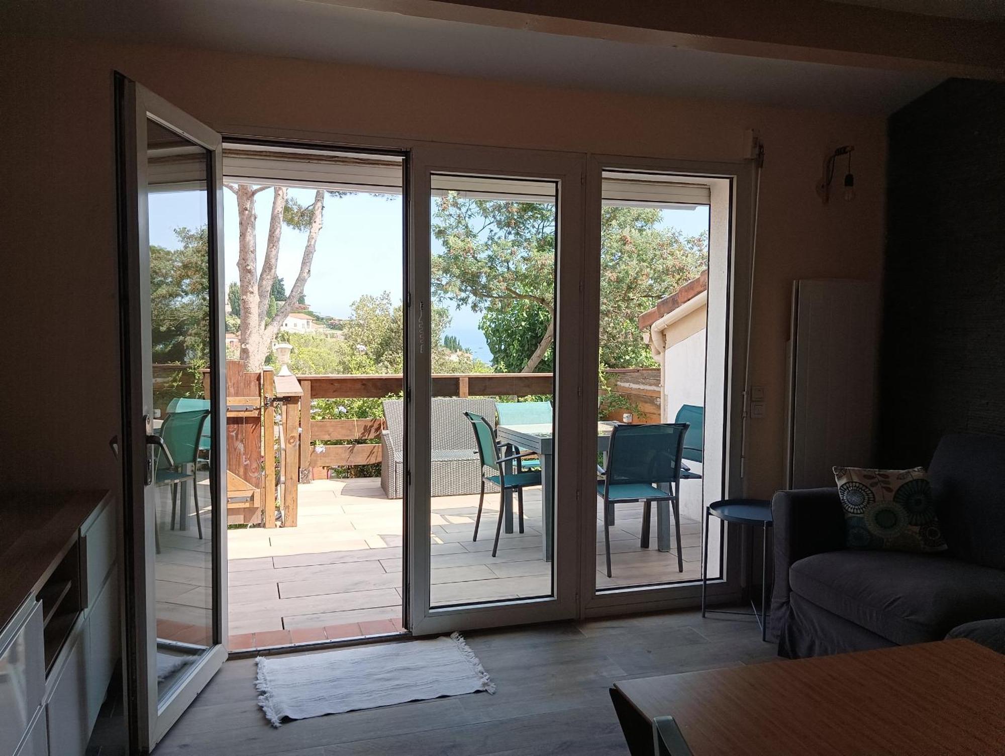 Petite Maison Au Calme - Piscine En Copropriete, Terrasse, Mer, Clim Vallauris Dış mekan fotoğraf